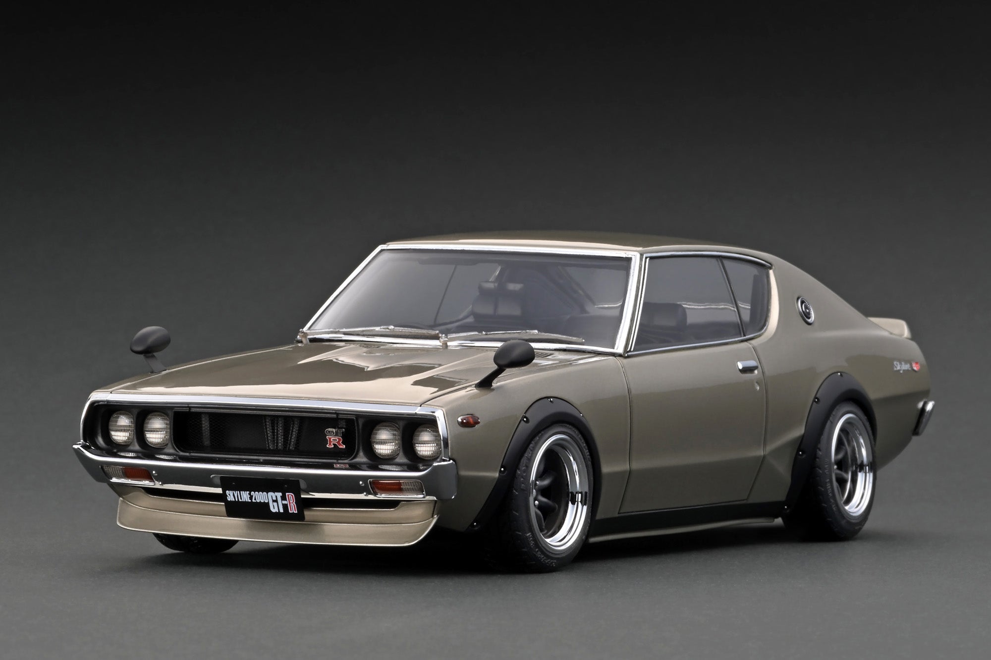 *PREORDER* Ignition Model 1:18 Nissan Skyline 2000 GT-R (KPGC110) in Silver