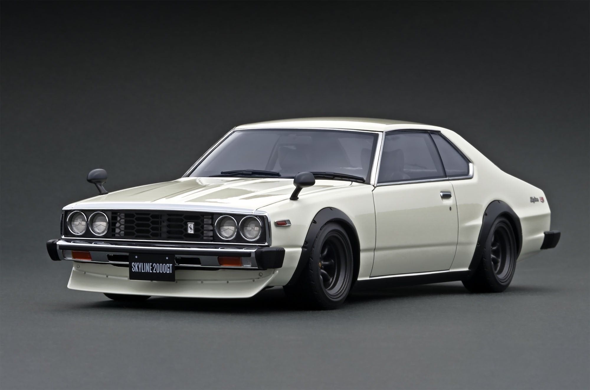 WIT´S 1/43 SKYLINE 2000GT-E・S ホワイト 完成品( 未使用品) (shin-