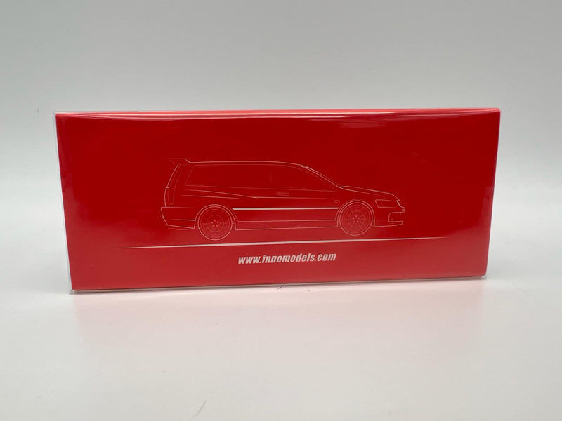 INNO64 1:64 Mitsubishi Lancer EVO IX Wagon 2005 Ralliart in Red - Joshua Tripp