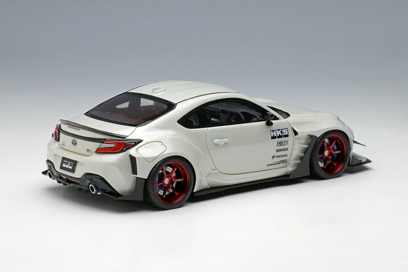 *PREORDER* Make Up Co., Ltd. / EIDOLON 1:43 Toyota GR86 Type-R HKS Driving Performer Edition