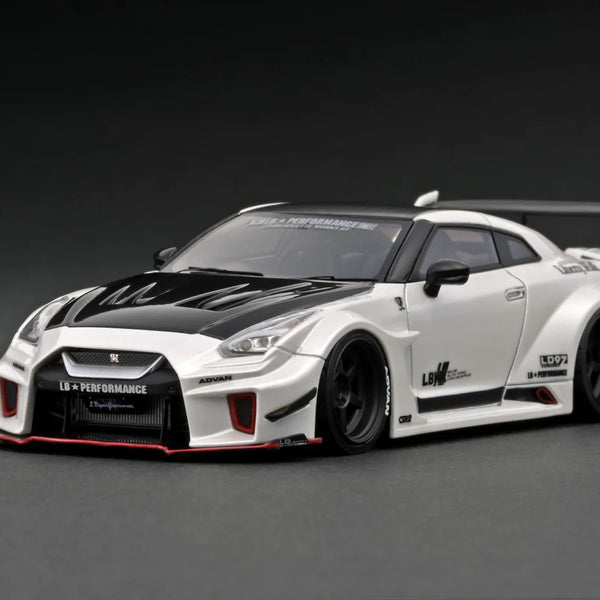 ニッサン GT-R R35 LB-シルエット ワークス 1/18 トップスピード