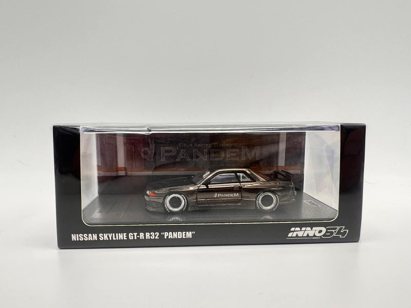 INNO64 1:64 Nissan Skyline GT-R (R32) Hong Kong Special Edition in Black Chrome