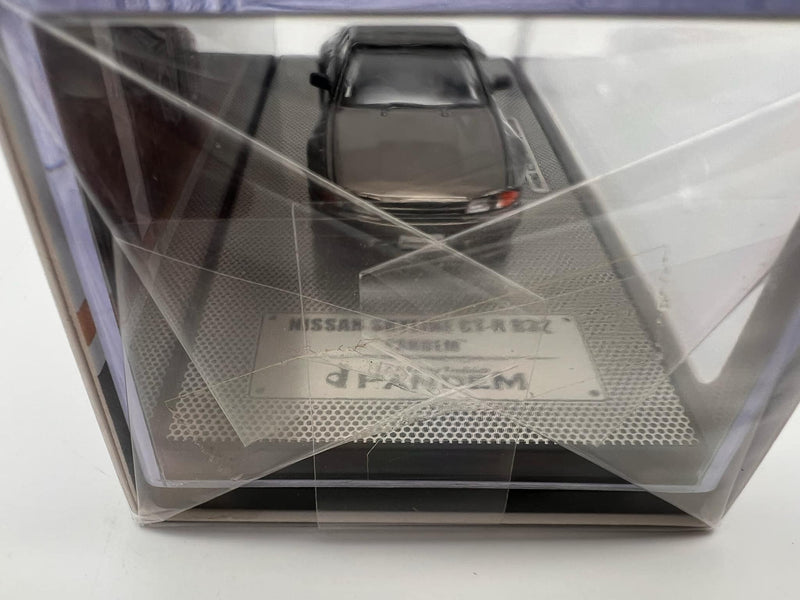 INNO64 1:64 Nissan Skyline GT-R (R32) Hong Kong Special Edition in Black Chrome