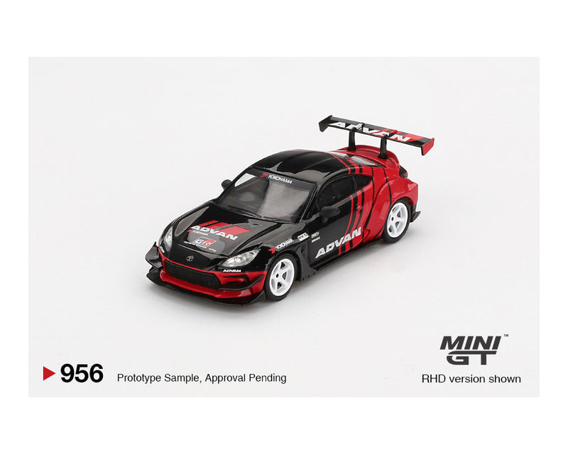 *PREORDER* MINI GT 1:64 Toyota GR86 HKS TYPE R Advan 2022 Tokyo Auto Salon Edition