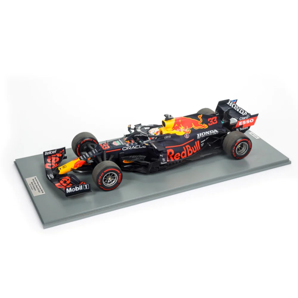 Spark Model 1:12 Red Bull Racing Honda RB16B No.33 Red Bull Racing - Winner  Abu Dhabi GP 2021 - World Champion - Max Verstappen