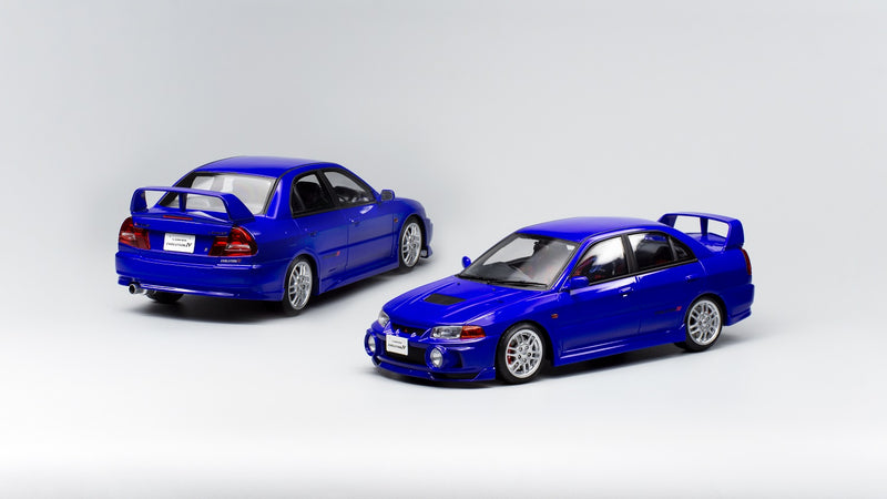 Pop Race 1/18 Mitsubishi Lancer EVO IV in Blue