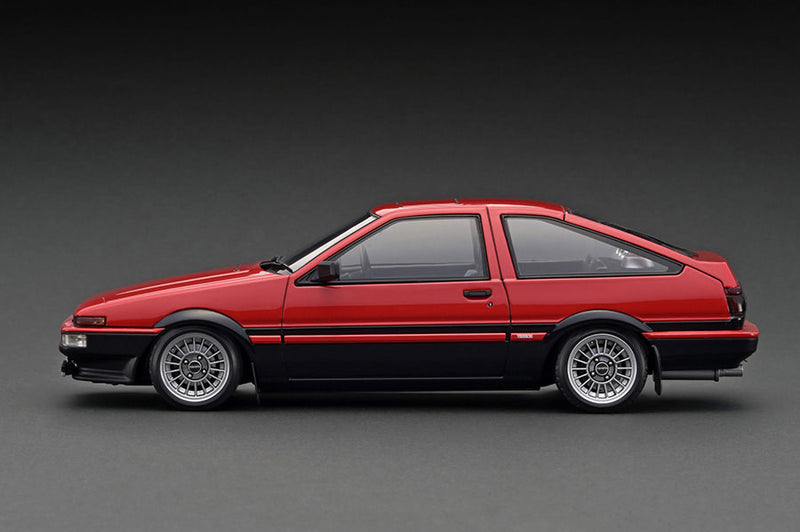 Ignition Model 1:18 Toyota Sprinter Trueno 3Dr GT Apex (AE86) Red/Black with Mr. Orido Figure