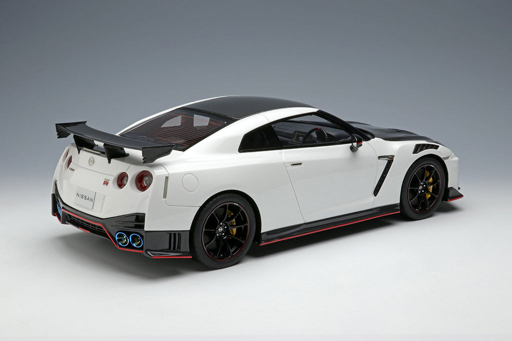 Make Up Co., Ltd / IDEA 1:18 Nissan GT-R NISMO Special Edition 2022 in