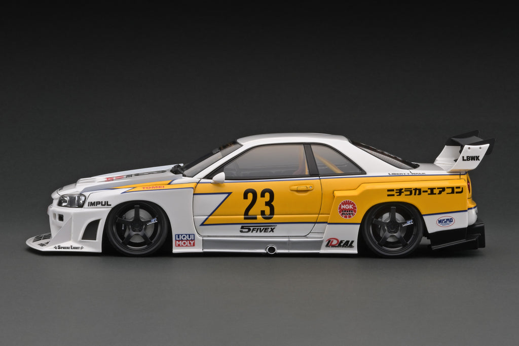 Ignition Model 1:18 Nissan Skyline (ER34) Super Silhouette LBWK in White  and Yellow with Mr. Kato Figure