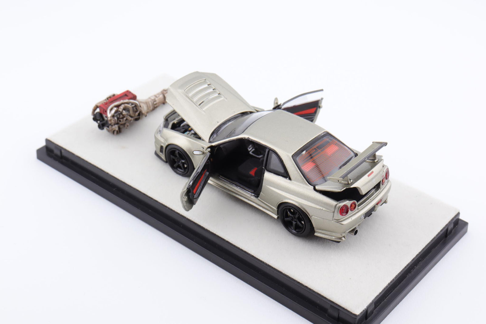 PGM Models & One Model 1:64 Nissan Skyline Z-Tune in Millennium Jade O