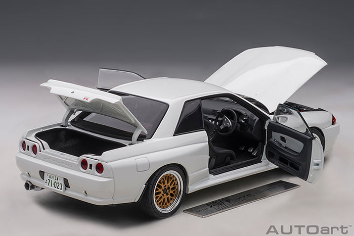 AUTOart 1:18 Nissan Skyline GT-R (R32) Wangan Midnight 