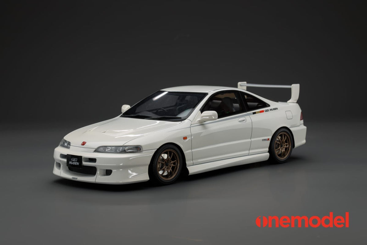 One Model 1:18 Honda Integra Type-R (DC2) Mugen Edition in White