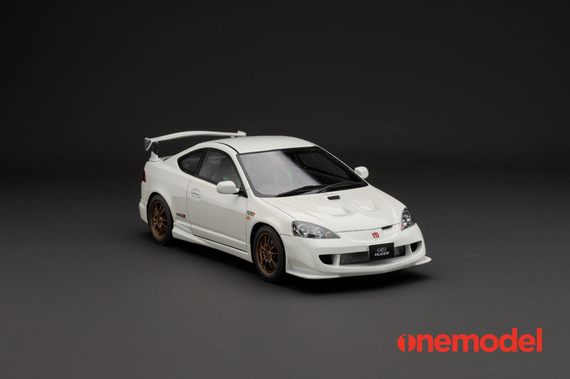 One Model 1:18 Honda Integra Type-R (DC5) Mugen Edition in White