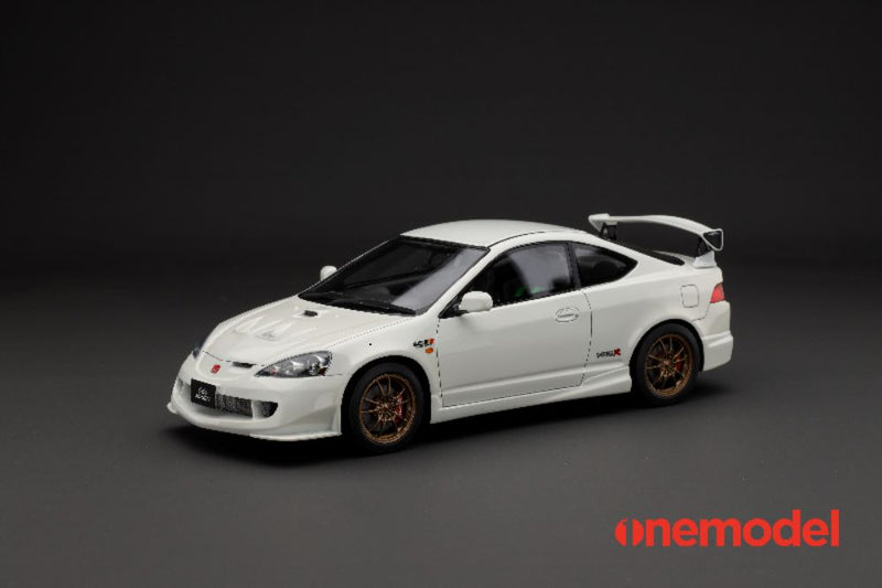 One Model 1:18 Honda Integra Type-R (DC5) Mugen Edition in White