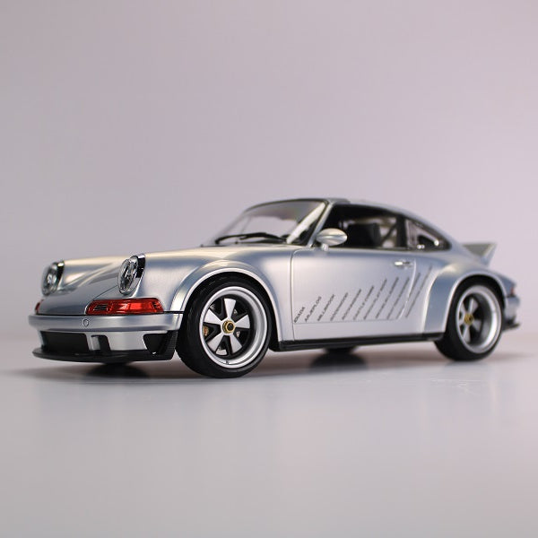 Pop Race 1/18 Porsche DLS Singer in Silver