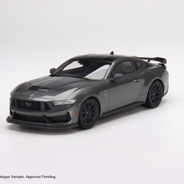 TopSpeed Models 1:18 Nissan 35GT-RR LBWK Silhouette Ver.1 